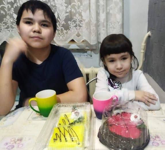 Эльдар и Алина мечтают расти здоровыми, сильными, ловкими